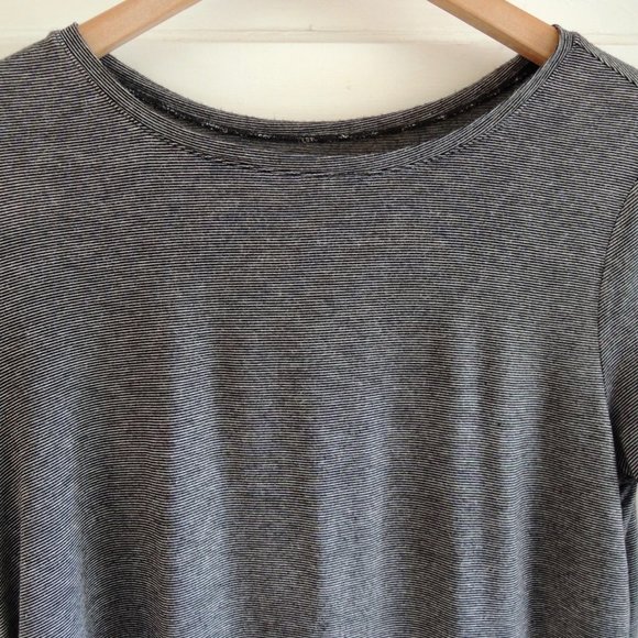 Halogen Flowy Black Space Dye High Low Tee S - Picture 2 of 6